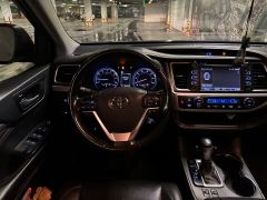 Сүрөт унаа Toyota Highlander