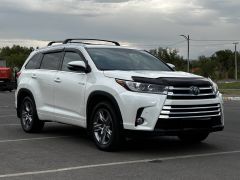 Photo of the vehicle Toyota Highlander