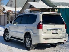 Photo of the vehicle Lexus GX