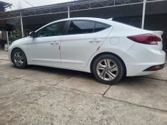 Сүрөт унаа Hyundai Elantra