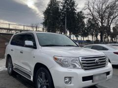 Photo of the vehicle Toyota Land Cruiser