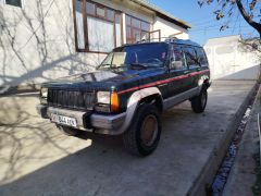 Photo of the vehicle Jeep Cherokee