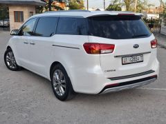 Photo of the vehicle Kia Carnival