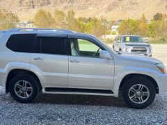 Photo of the vehicle Lexus GX