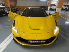 Фото авто Ferrari F8