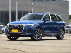 Photo of the vehicle Audi Q7