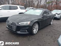 Photo of the vehicle Audi A5