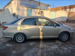 Сүрөт унаа Honda Fit Aria