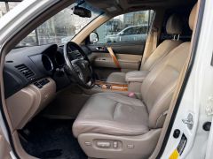 Сүрөт унаа Toyota Highlander