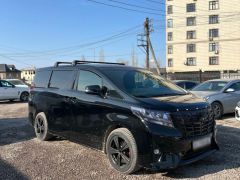 Photo of the vehicle Toyota Alphard