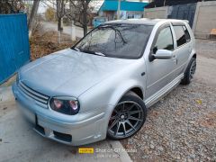 Сүрөт унаа Volkswagen Golf GTI