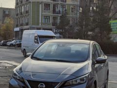 Фото авто Nissan Leaf