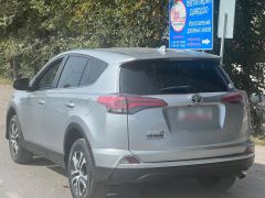 Сүрөт унаа Toyota RAV4