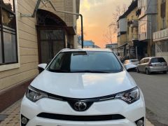 Сүрөт унаа Toyota RAV4