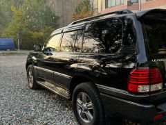 Photo of the vehicle Lexus LX