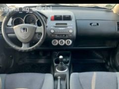 Сүрөт унаа Honda Jazz