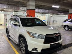 Photo of the vehicle Toyota Highlander