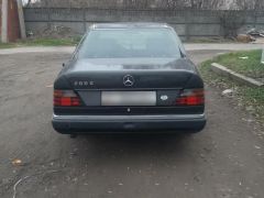 Фото авто Mercedes-Benz W124