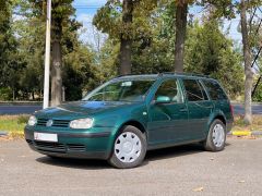 Photo of the vehicle Volkswagen Golf