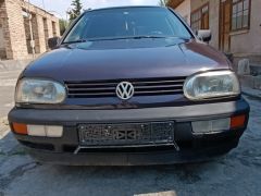 Photo of the vehicle Volkswagen Golf