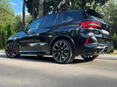 Photo of the vehicle BMW X5