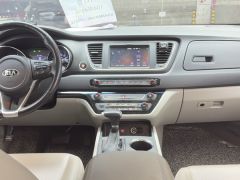 Photo of the vehicle Kia Carnival