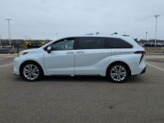 Сүрөт унаа Toyota Sienna