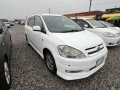 Сүрөт унаа Toyota Ipsum