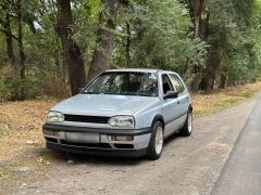 Сүрөт унаа Volkswagen Golf GTI