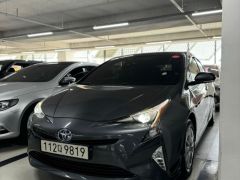 Фото авто Toyota Prius