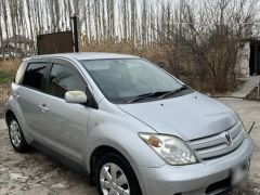 Сүрөт унаа Toyota Ist