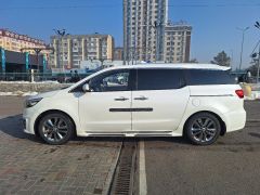 Photo of the vehicle Kia Carnival