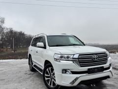 Photo of the vehicle Toyota Land Cruiser