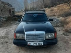 Photo of the vehicle Mercedes-Benz W124