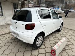 Сүрөт унаа Toyota Vitz