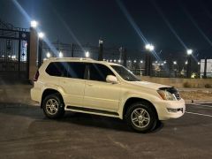 Photo of the vehicle Lexus GX