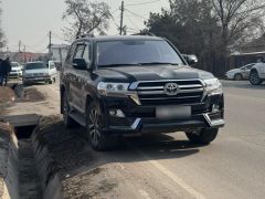 Фото авто Toyota Land Cruiser