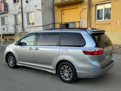 Сүрөт унаа Toyota Sienna