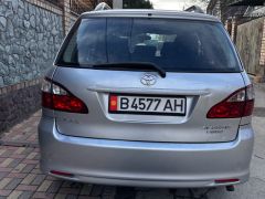 Сүрөт унаа Toyota Avensis Verso