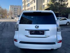 Photo of the vehicle Lexus GX