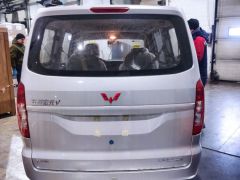 Фото авто Wuling Hongguang V