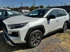 Сүрөт унаа Toyota RAV4