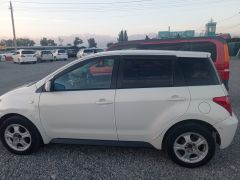 Photo of the vehicle Toyota Ist