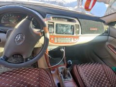 Сүрөт унаа Toyota Camry