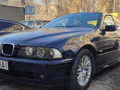 Photo of the vehicle BMW 5 Series