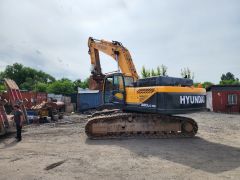 Photo of the vehicle Hyundai R380