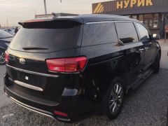 Photo of the vehicle Kia Carnival