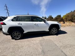 Сүрөт унаа Toyota RAV4