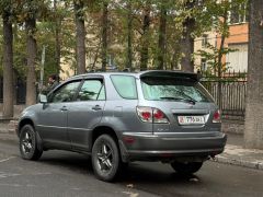 Photo of the vehicle Lexus RX