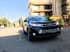 Photo of the vehicle Toyota Highlander